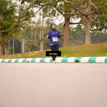 Runner Photo 7543951