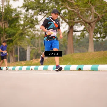 Runner Photo 7543990