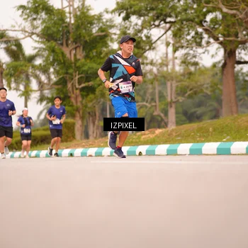 Runner Photo 7543991