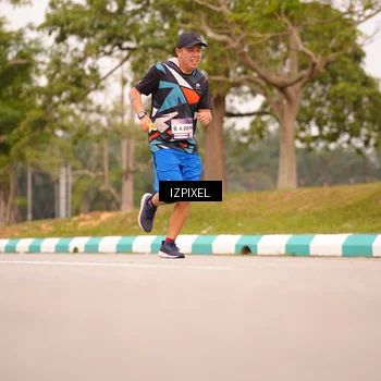 Runner Photo 7543994