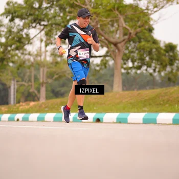 Runner Photo 7543995