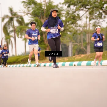 Runner Photo 7543998