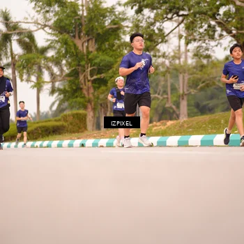 Runner Photo 7543999