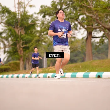 Runner Photo 7544009