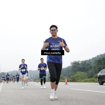 Runner Photo 7544016