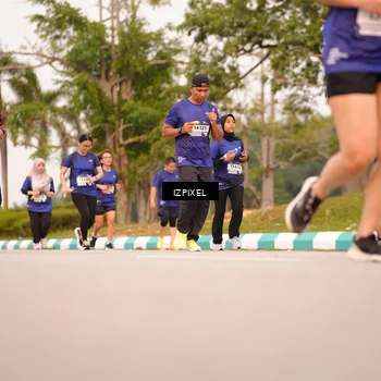Runner Photo 7544023