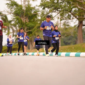 Runner Photo 7544024