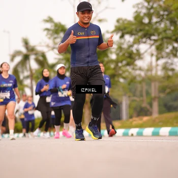 Runner Photo 7544065