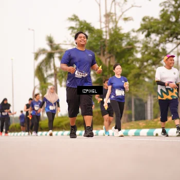 Runner Photo 7544105