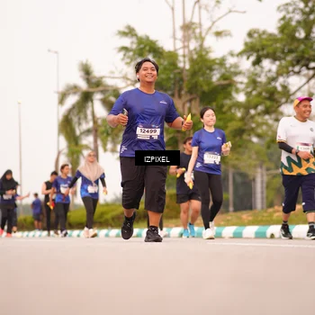 Runner Photo 7544107