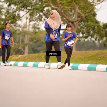 Runner Photo 7544125