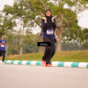Runner Photo 7544140