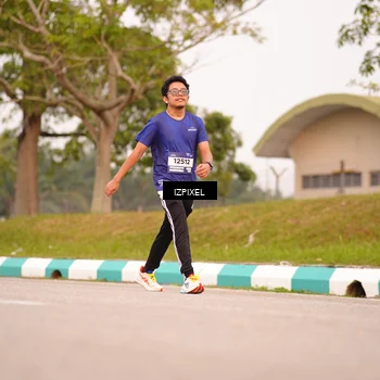 Runner Photo 7544150