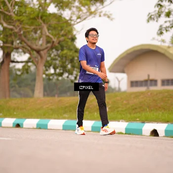 Runner Photo 7544153