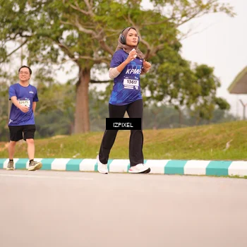 Runner Photo 7544159