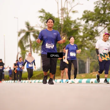 Runner Photo 7544189