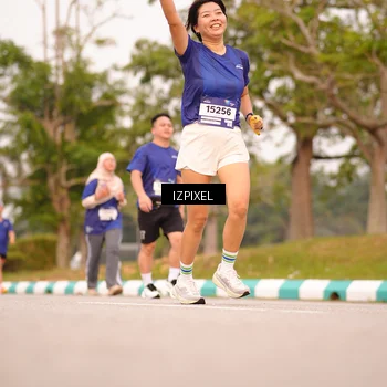 Runner Photo 7544244