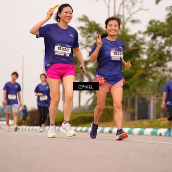 Runner Photo 7544308