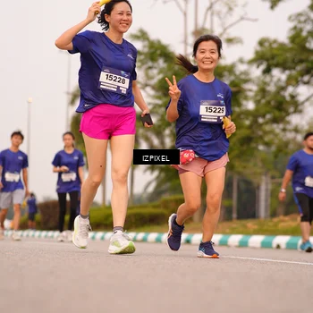Runner Photo 7544309
