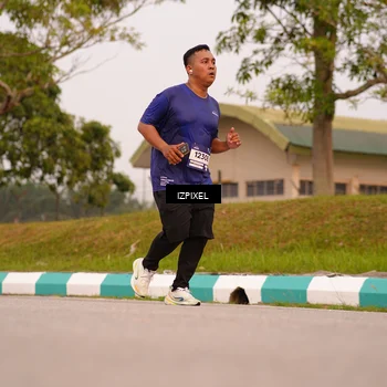 Runner Photo 7544342