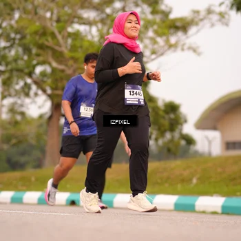 Runner Photo 7544380