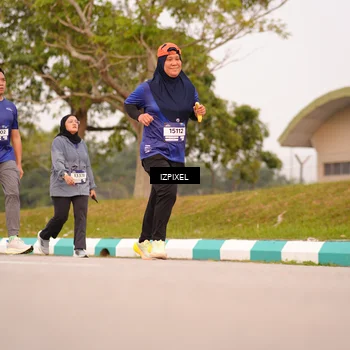 Runner Photo 7544396