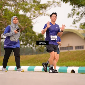 Runner Photo 7544468