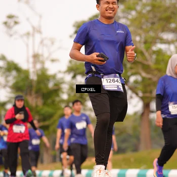 Runner Photo 7544478
