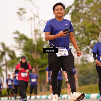 Runner Photo 7544480