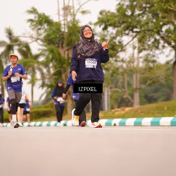 Runner Photo 7544594