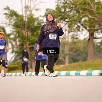 Runner Photo 7544600