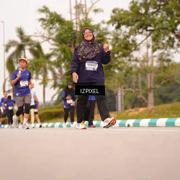 Runner Photo 7544601