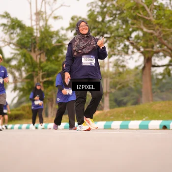Runner Photo 7544602