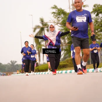 Runner Photo 7544647