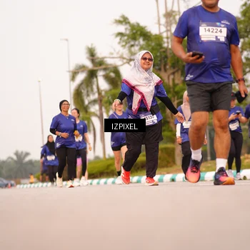 Runner Photo 7544656