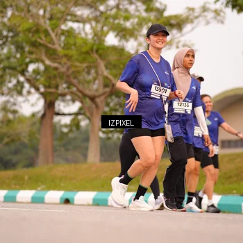 Runner Photo 7544676