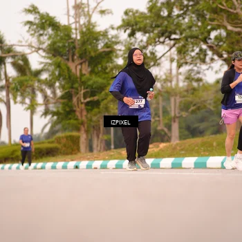 Runner Photo 7544691