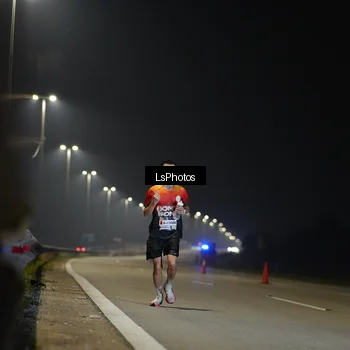 Runner Photo 7544755