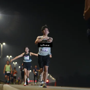 Runner Photo 7544796