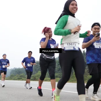Runner Photo 7544798