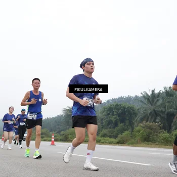 Runner Photo 7544818