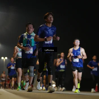 Runner Photo 7544877