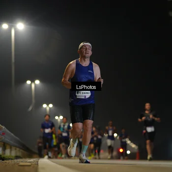 Runner Photo 7544880