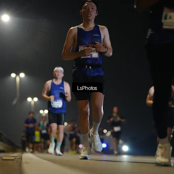 Runner Photo 7544888