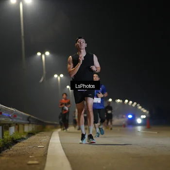 Runner Photo 7544905
