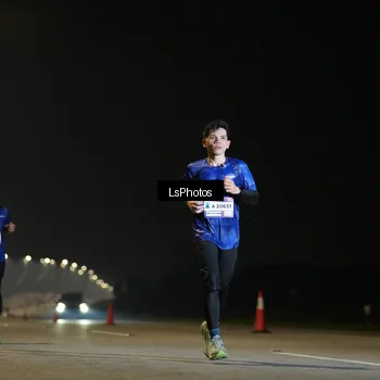 Runner Photo 7544913
