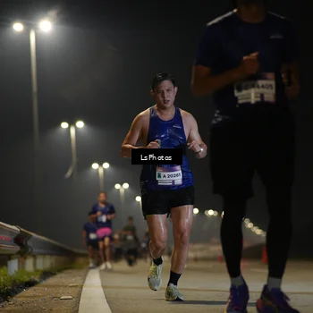 Runner Photo 7544937