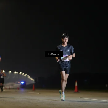 Runner Photo 7544953
