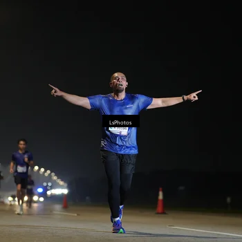 Runner Photo 7544968
