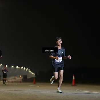 Runner Photo 7544969